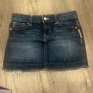 Girls mini denim skirt!